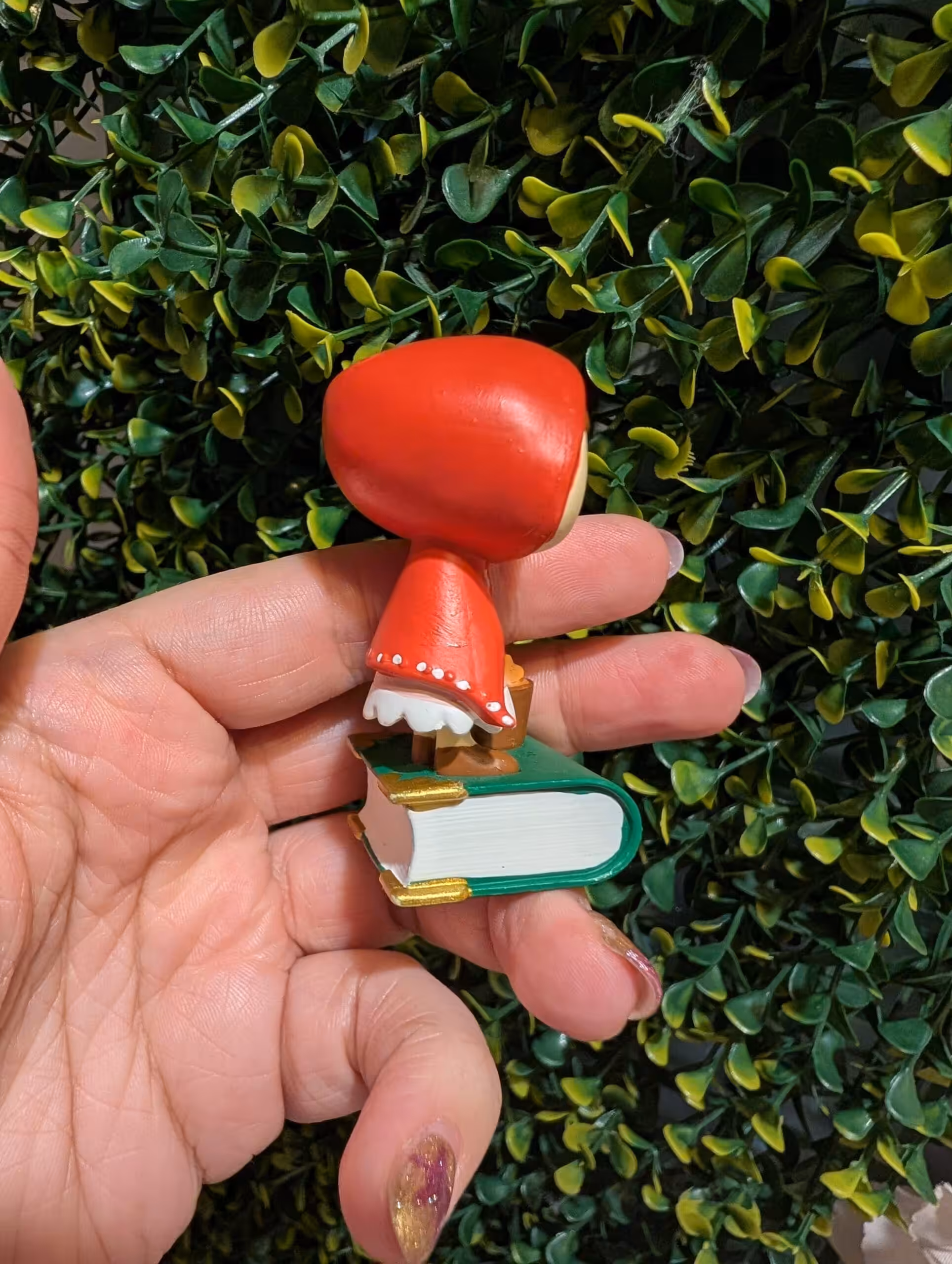 Tonies Favourite Tales Little Red Riding Hood and Other Fairy Tales Audio Figure Tonies Favourite Tales Little Red Riding Hood and Other Fairy Tales Audio Figure - Image 4